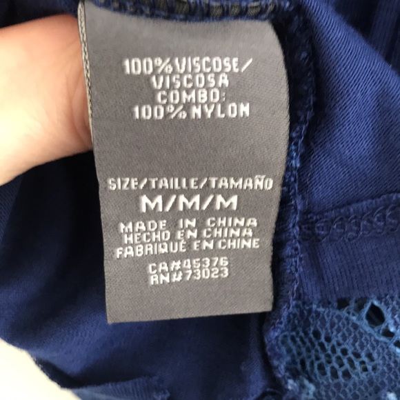 Suzy Shier | Women’s sleeveless blouse. Size M. Lace detail. Blue. Preloved. - Picture 5 of 7